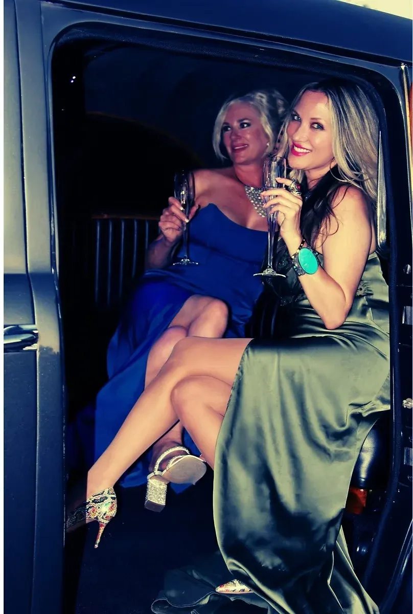 1946 Cadillac Airport Limousine interior, photo 5 for prom limo rental